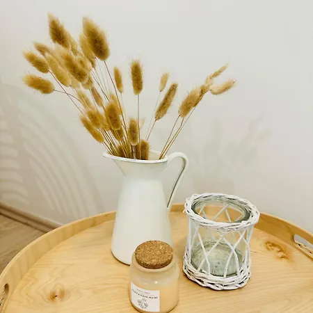 Cozy&unique Near Train Station